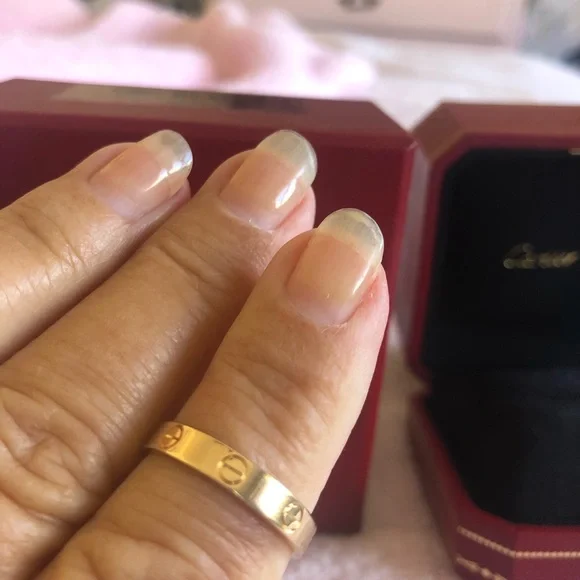 SOLD! Cartier 18K Yellow gold Love Ring! 59! Price is firm please! - Picture 5 of 8